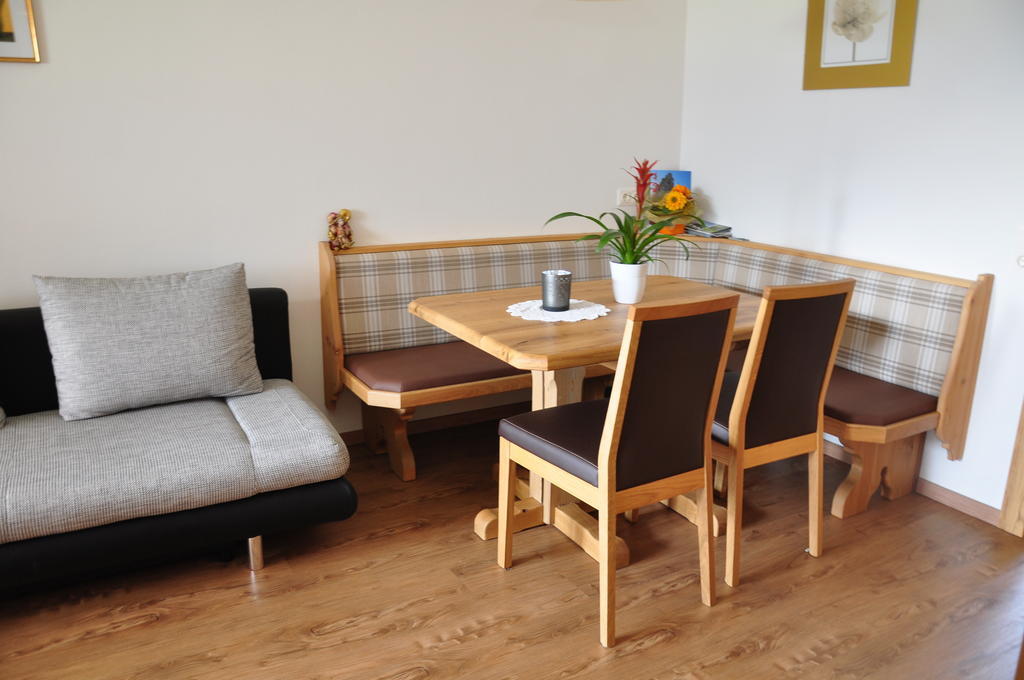 Haus Höllwart St. Johann im Pongau Zimmer foto